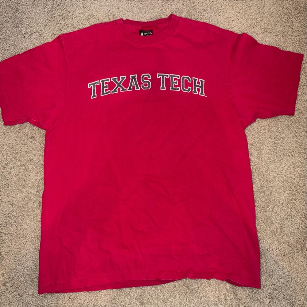 Vintage 2000s Texas Tech Red T-Shirt with White Outline Logo Men Size L